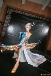 -星元素cosplay动漫摄影写真工作室