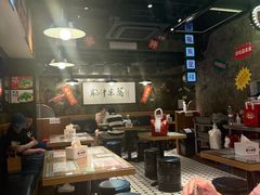 -肥汁米蘭香港米线(定西路店)