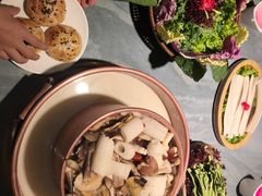 -慢丽江·云南野生菌土鸡锅(付家庄店)