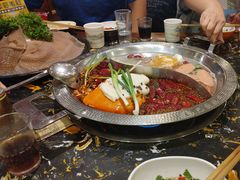 -巴国妹子毛肚火锅(蓝光悦城店)