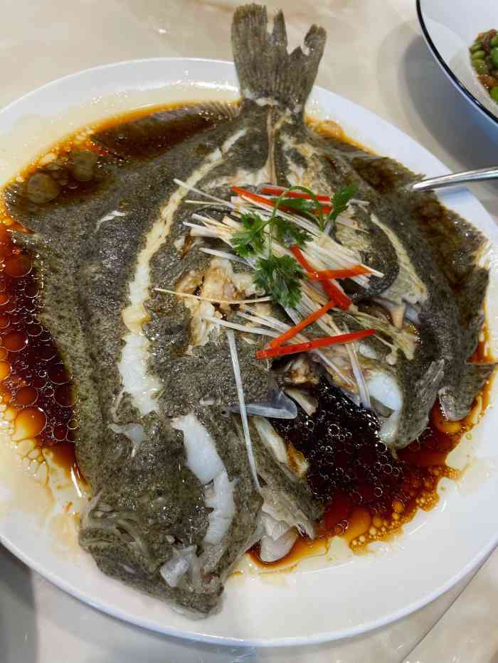 唐人美食山-"地址很方便寻找路口的北边停车方便,门前停.