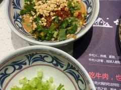 -牛村来人潮汕牛肉火锅(西单店)
