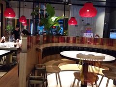 大堂-小骨煲金华砂锅(转塘金街美地店)