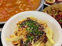-老来福·非遗酸汤兔(凯旋路店)