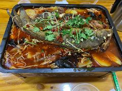 -老东镇啤酒屋海鲜加工·蒸汽海鲜·海鲜烧烤(台东店)