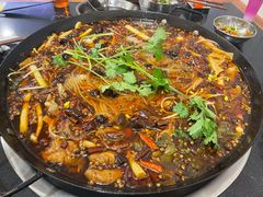 -鸿顺老铁锅美蛙鱼府(解放碑店)