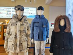 -王府井奥莱临潼小镇(临潼店)