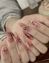 -悦指间美甲美睫