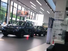 -上海宝信宝马4S店