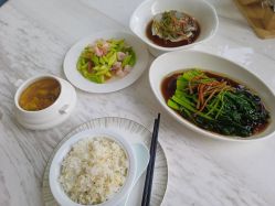 -玥奢国际母婴护理中心(滨江宝龙店)