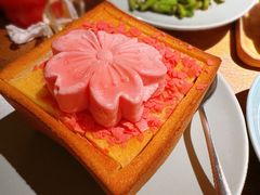 -蜜桃餐厅·伴山(湖滨商业街店)