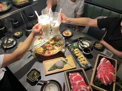 -湊湊火锅·茶憩(杭州湖滨银泰in77店)