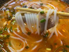 -肇兴特色牛肉粉