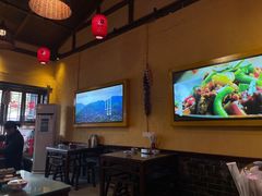 -富正毅三下锅·湘西韵味(天门山索道店)
