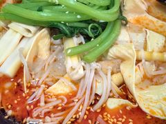 -西苑美食城(龙湖星悦荟店)