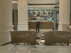 -浅深(世茂滨江精品店)