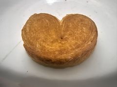 蝴蝶酥-LANLIZI BAKERY(COSMO店)