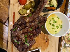 澳洲谷饲战斧牛排-Famous肥猫墨西哥音乐餐吧(五棵松华熙LIVE店)