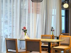 -铂逸梦秦酒店(横店梦幻谷店)