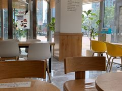 靠窗位-Blueglass酸奶(财富购物中心店)
