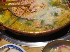 -洱火云南酸菜牛肉火锅(石景山当代商城店)