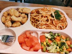 -布鲁豪斯亲子欢乐家庭餐厅