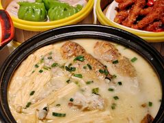 -蝴蝶里·粤菜·点心(滨江龙湖店)