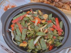 -小河公主秘制烤羊腿(小绿谷店)