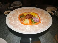 三文鱼鱼生捞起-猪肉婆私房菜(容桂总店)