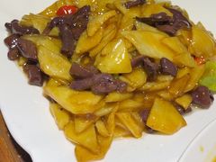 -蒙艾里民族传统菜蒙餐