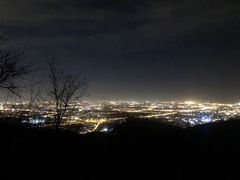 -鬼笑石后山停车场