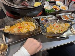 -围炉肉舍•炭烤活鳗•丹东海鲜烤肉(步行街店)