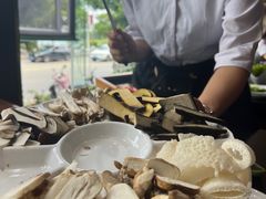 -野菌皇海景野生菌火锅(滨海大道店)
