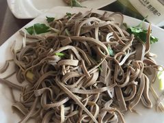 -溢心园香河肉饼总店