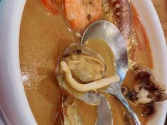 冬阴功海鲜汤-more than meow吴止猫主题餐厅(承德 中船汇店)