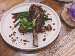 -FLOVIE FLORIST CAFE