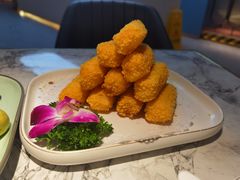 新派炸鲜奶-悦海·家宴·冰花皮皮虾大锅贴(宝龙店)