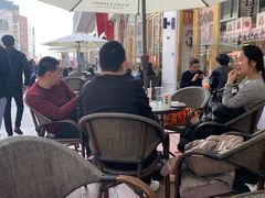 露天位-乐艺哆·乐活烘焙(浦西万达店)