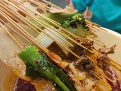 -拈签一笑黄牛肉辣卤串串
