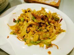 炝炒圆白菜粉丝-旺顺阁鱼头泡饼(小红门店)