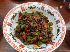 -湖南人家湘菜馆(镇江路店)