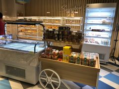 面包甜点陈列柜-85度C(上海仓汇路店)