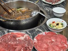 -乳仔牛牦牛汤锅 烤羊排(松潘古城店)