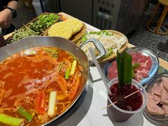 -王奋斗贵州酸汤牛肉火锅