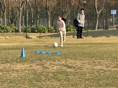 -Riverside河畔少儿足球培训(前滩店)