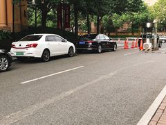 -星河湾商业街地面停车场