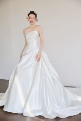 -拉瑞娜LaReine婚纱礼服高级定制