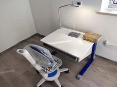 -moll学习桌椅(上海久光百货店)