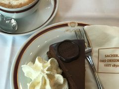 -Cafe Sacher(WIEN)