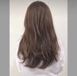 -FRIDAY星期五专业美发沙龙